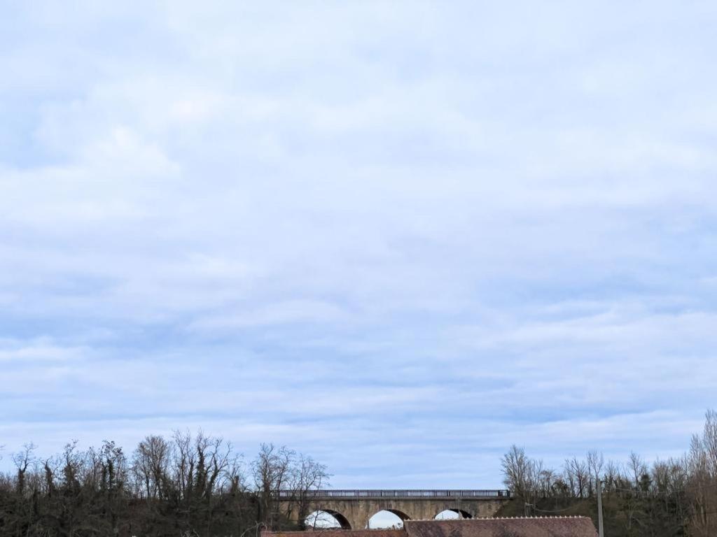 La coulée verte Auxerre Extérieur photo